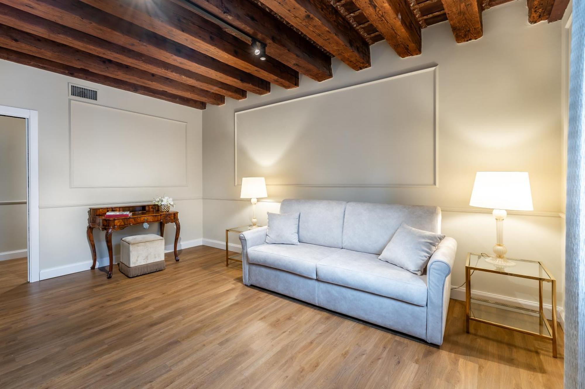 San Vio Palace Luxury Apartments Venesia Bagian luar foto