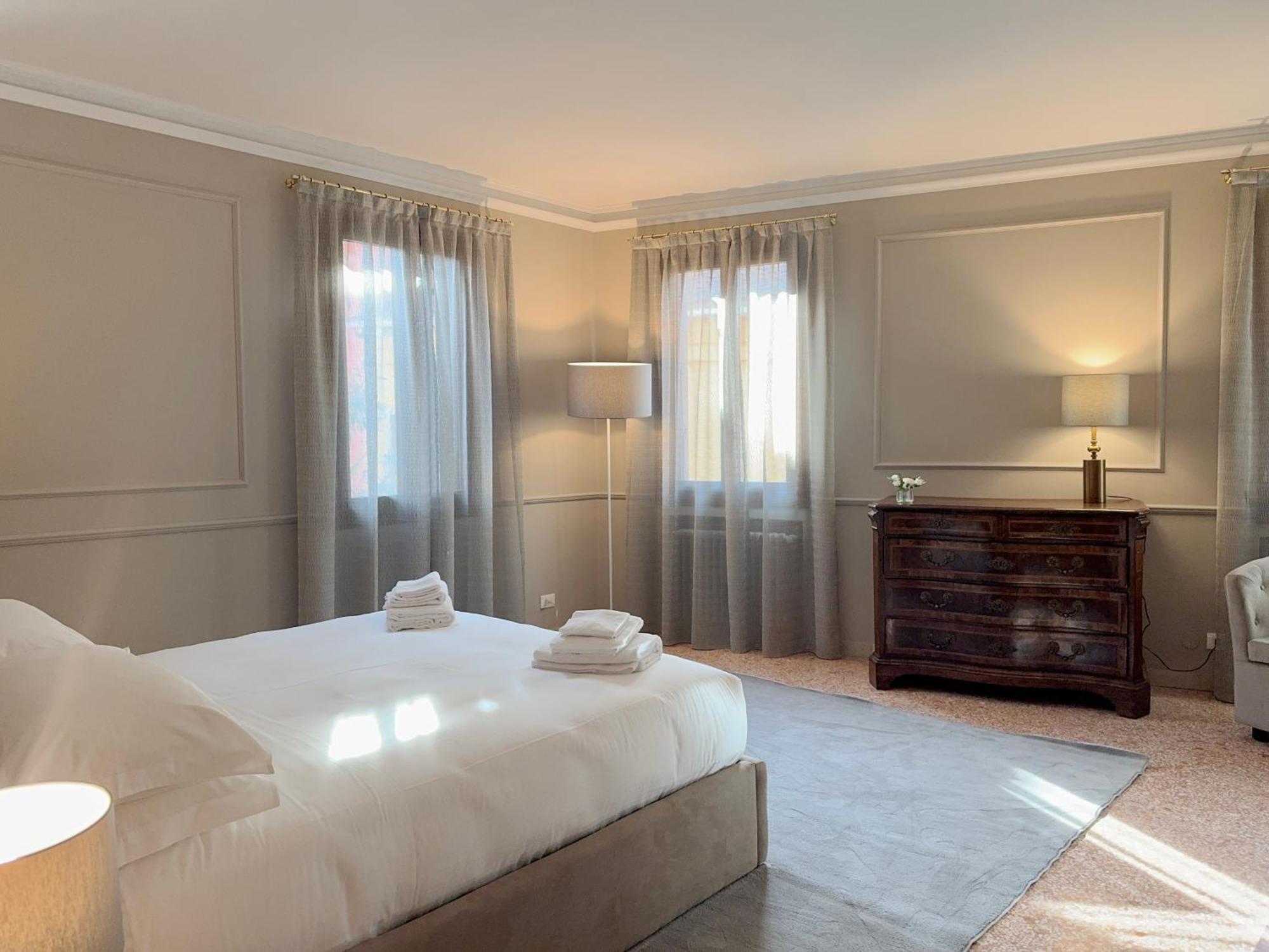 San Vio Palace Luxury Apartments Venesia Bagian luar foto