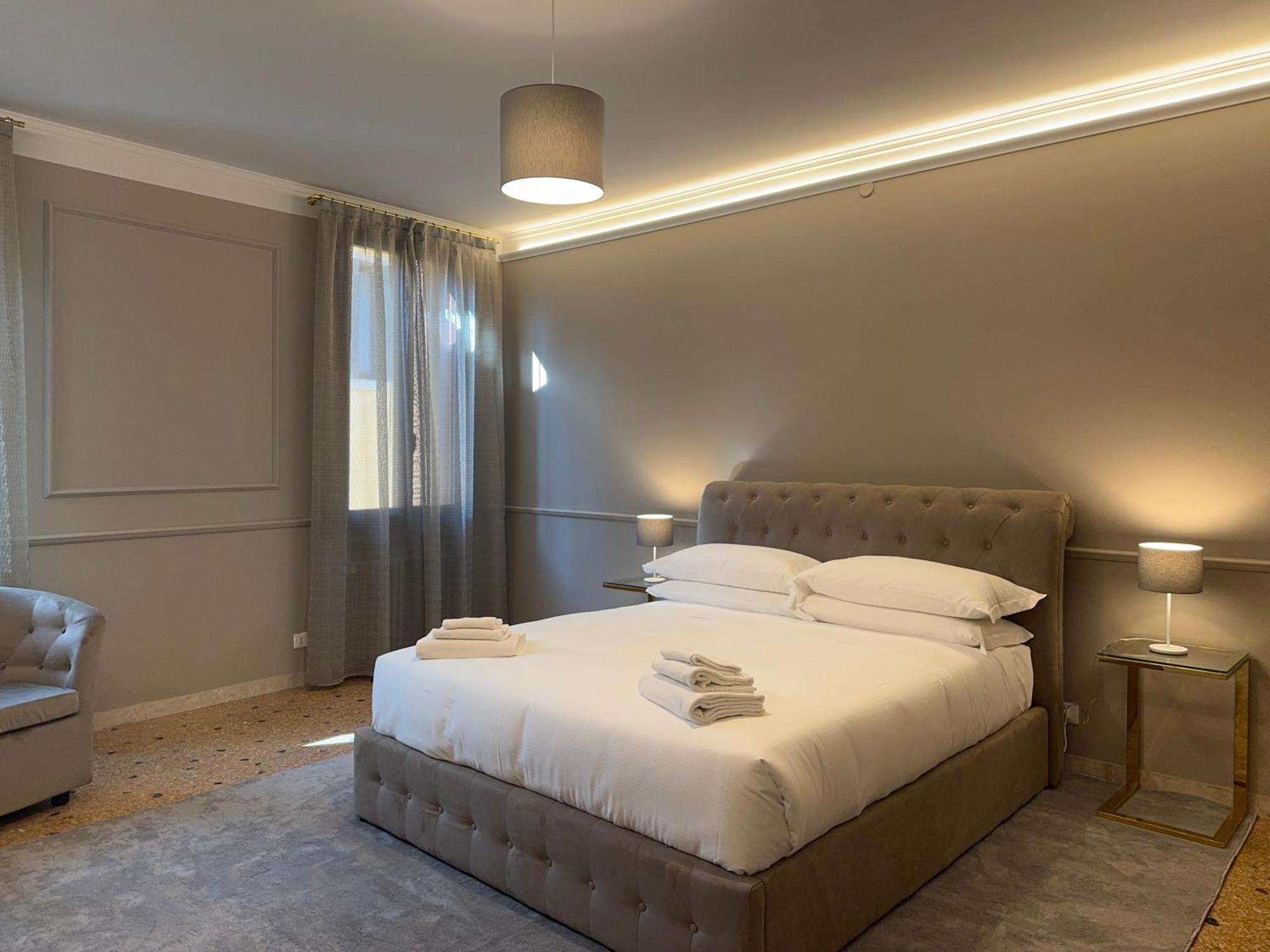 San Vio Palace Luxury Apartments Venesia Bagian luar foto