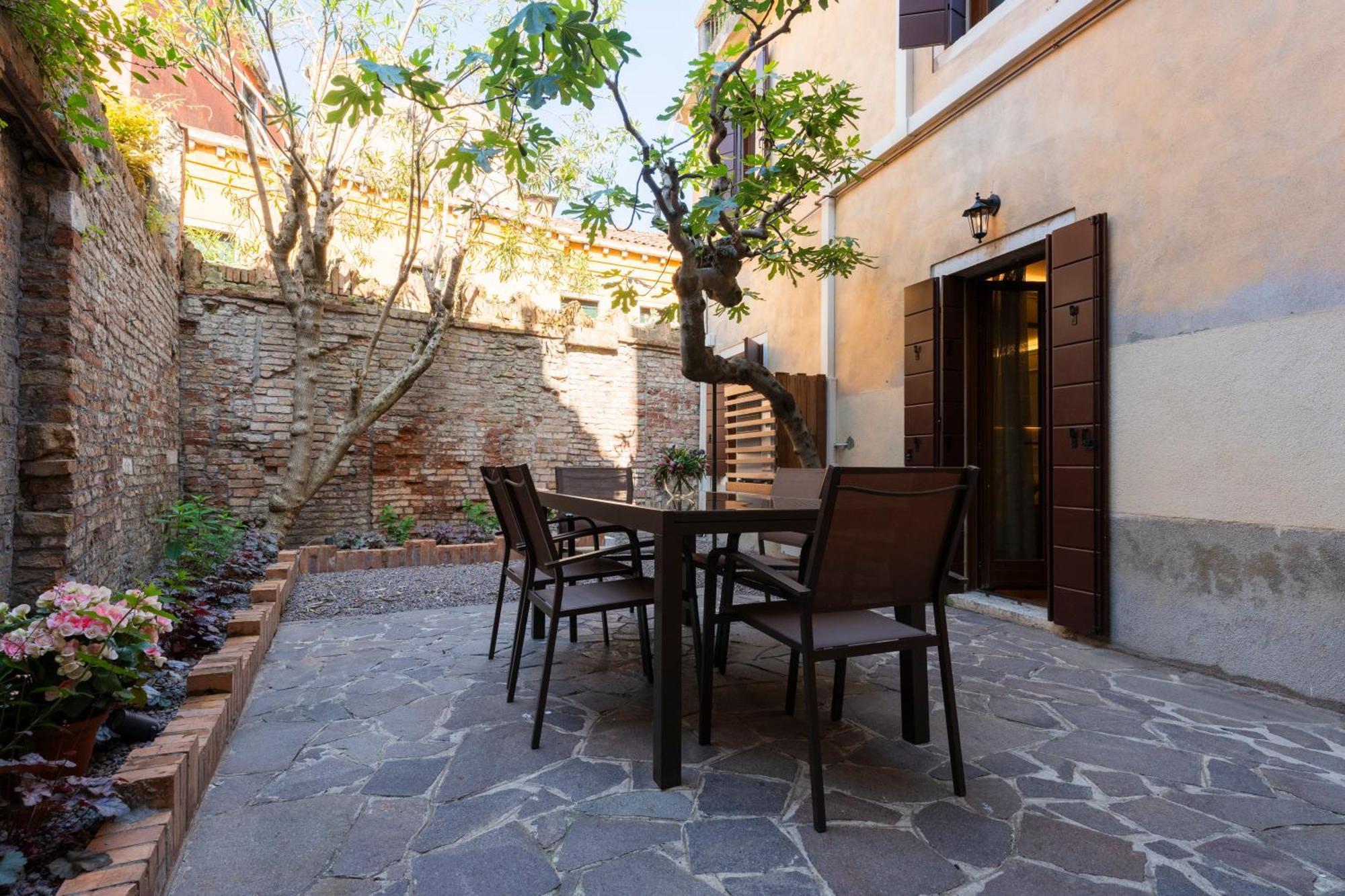 San Vio Palace Luxury Apartments Venesia Bagian luar foto